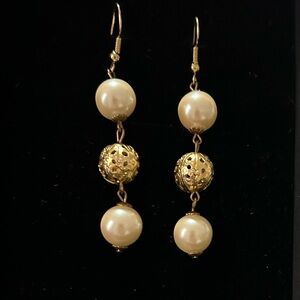 Elegant Gold and Pearl Drop Earrings